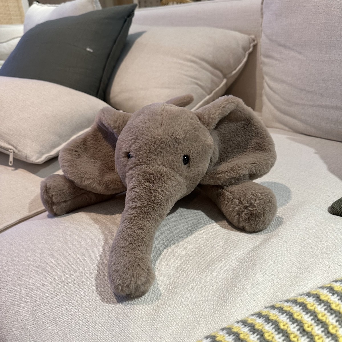 Wholesale Dropshipping Giant Plush Elephant Pillow Gray and White Baby Soft Elephant Plush Toys Cute Stuffed Animal 12