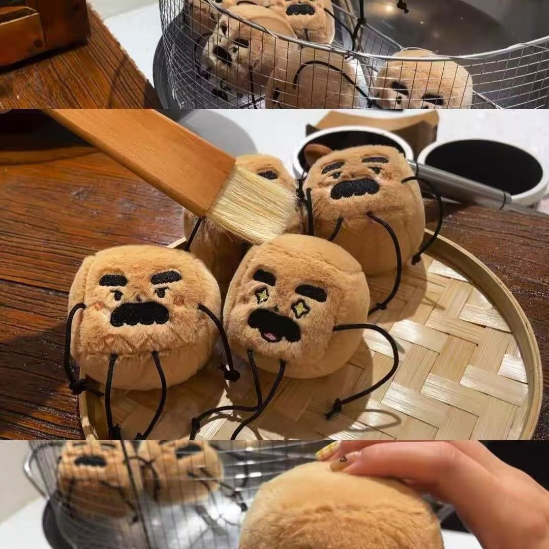 Venta al por mayor, superventas, bonito colgante de Toufu, muñeco de peluche para coche, llavero de peluche, accesorio colgante para mochila. 12