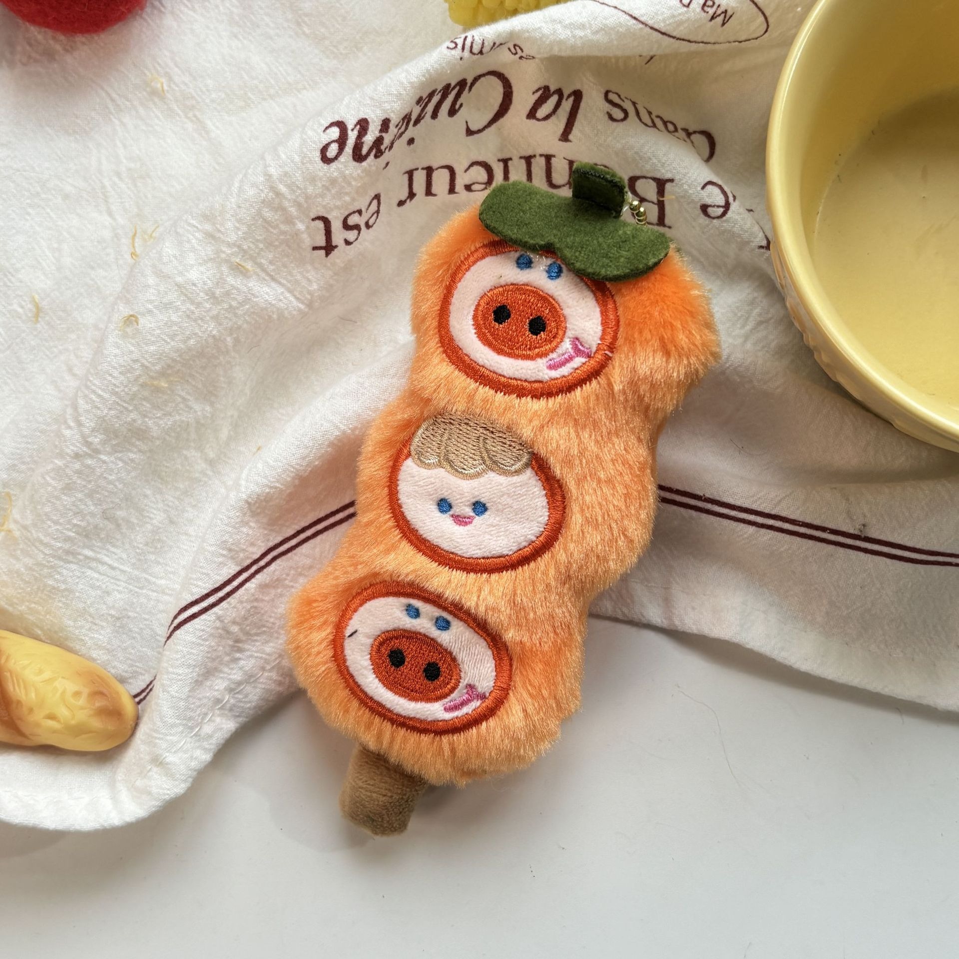 Fabricant 6cm Nouveau produit Poupée porte-bonheur en tissu Belle peluche symbolisant la chance Pendentif porte-clés en peluche 10