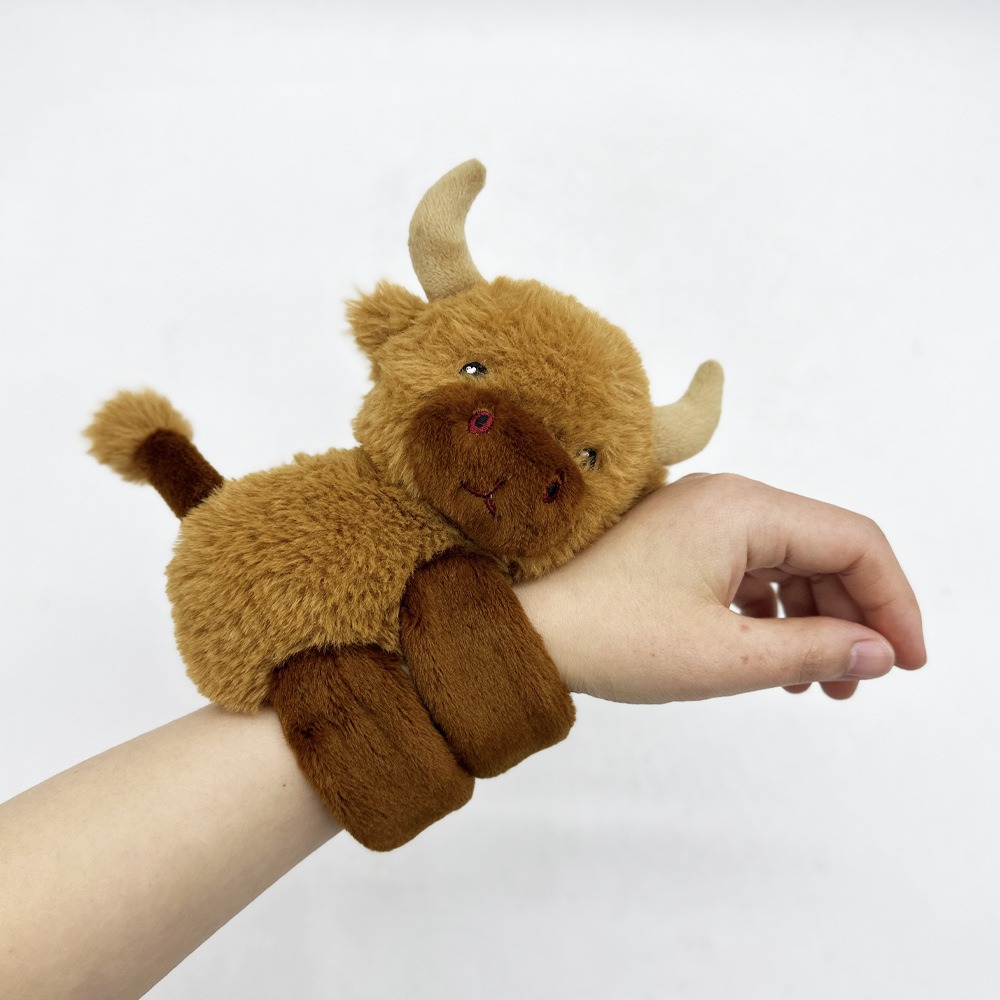 Highland Cow Plush Toy Curtain Holdback Ring Slap Bracelet Huggers Wristband For Kids Party Favors Fans Gifts 10