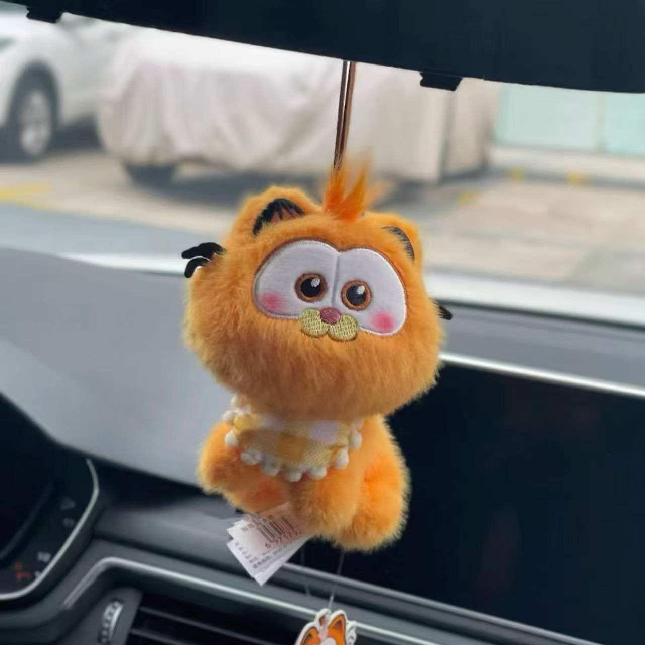 2025 Vente en gros 10 cm Nouveau pendentif de sac à main populaire Garfield, le chat chef cuisinier, porte-clés mignon 17