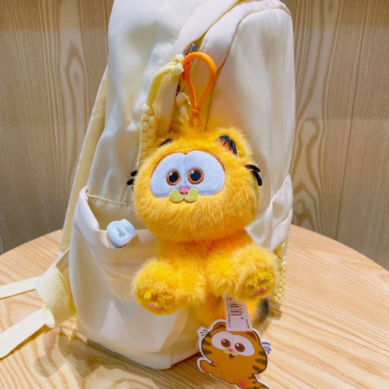 2025 Vente en gros 10 cm Nouveau pendentif de sac à main populaire Garfield, le chat chef cuisinier, porte-clés mignon 20