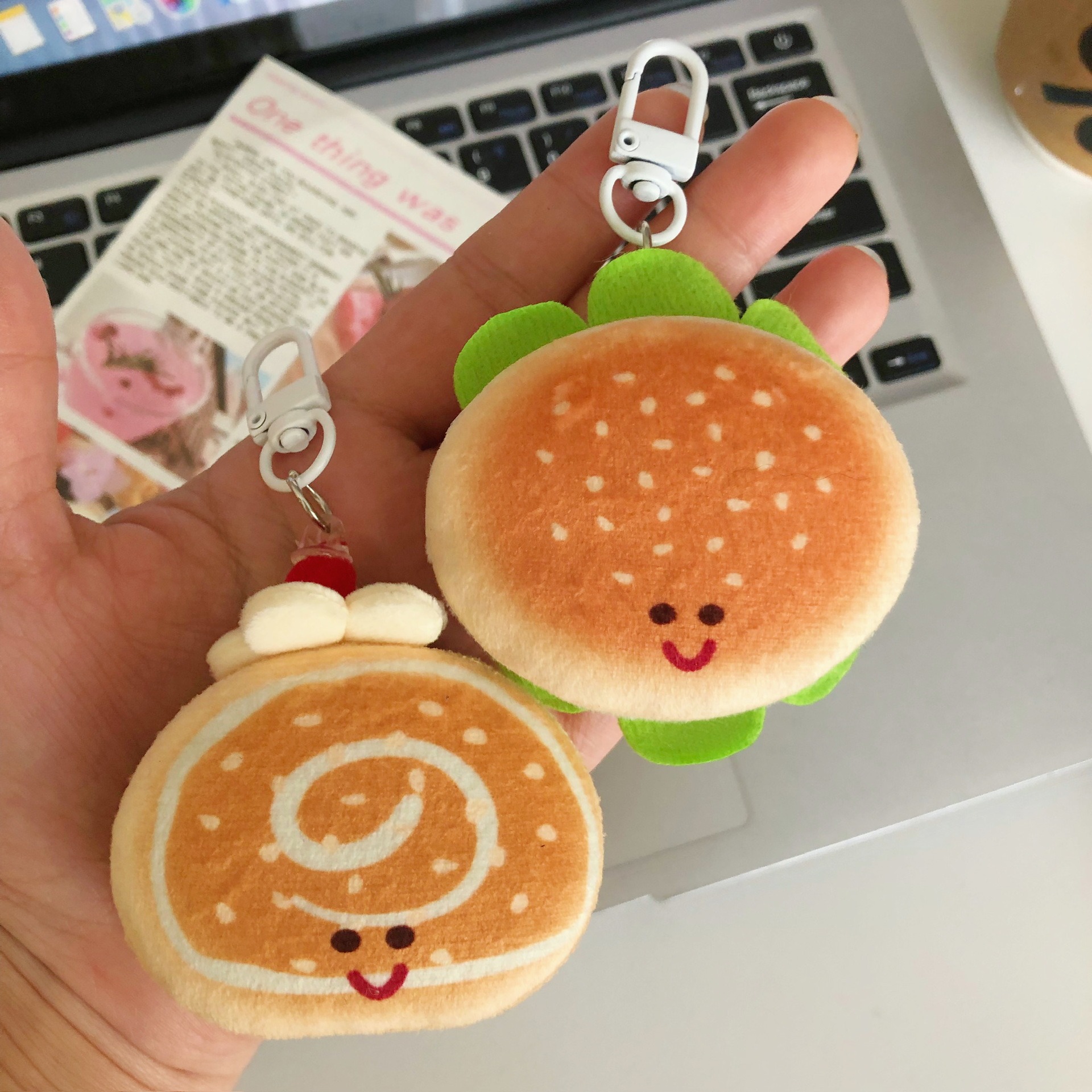 Craft 5cm Miniature Food Theme Plush Keyring Simulation Artificial Design Bread Hamburger Flat Back Charm Plush keychian 14
