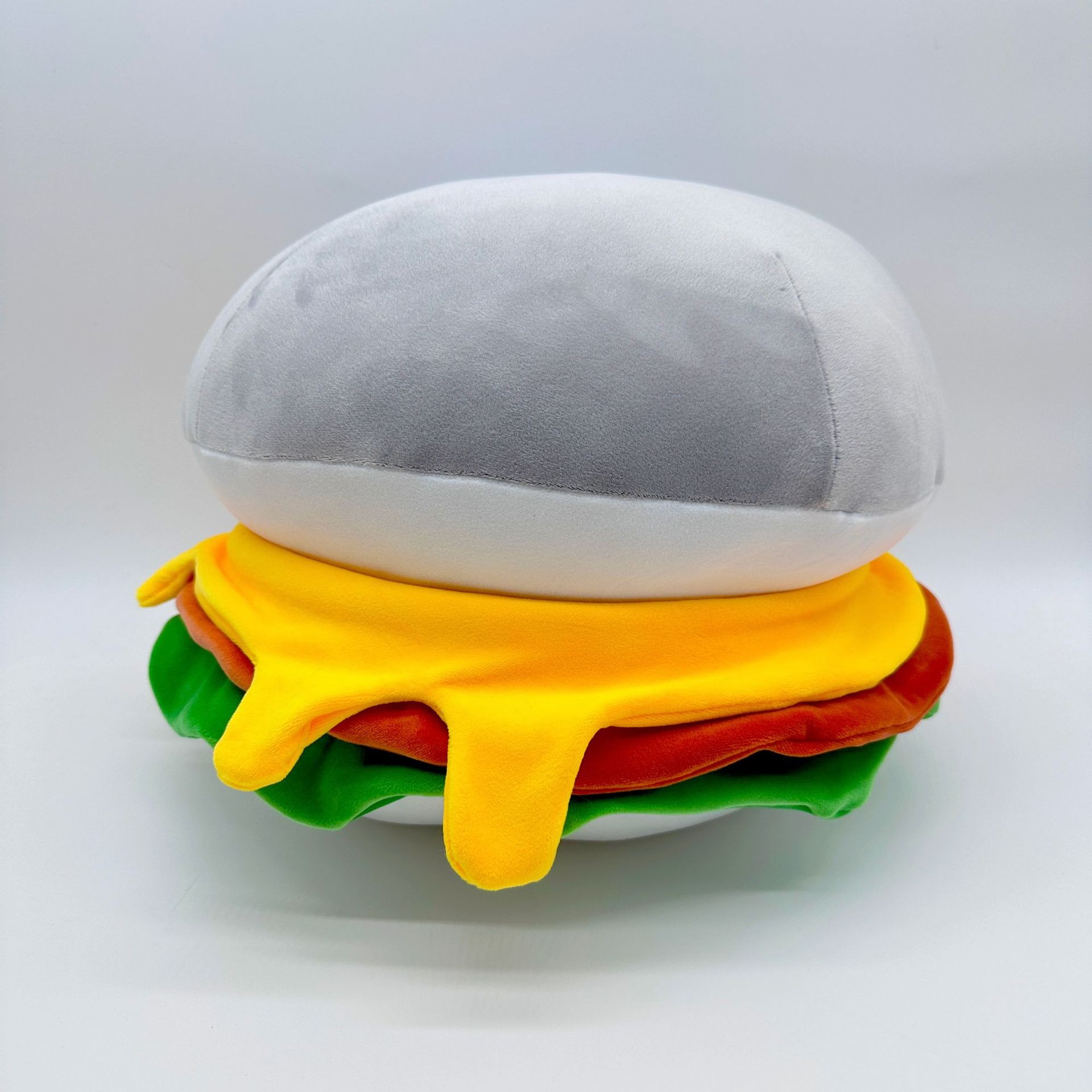 25cm Sacabambaspis Plush Toy Cute Cartoon Style Fish Burger Shark Plushies for Festival Gift Home Decoration 13