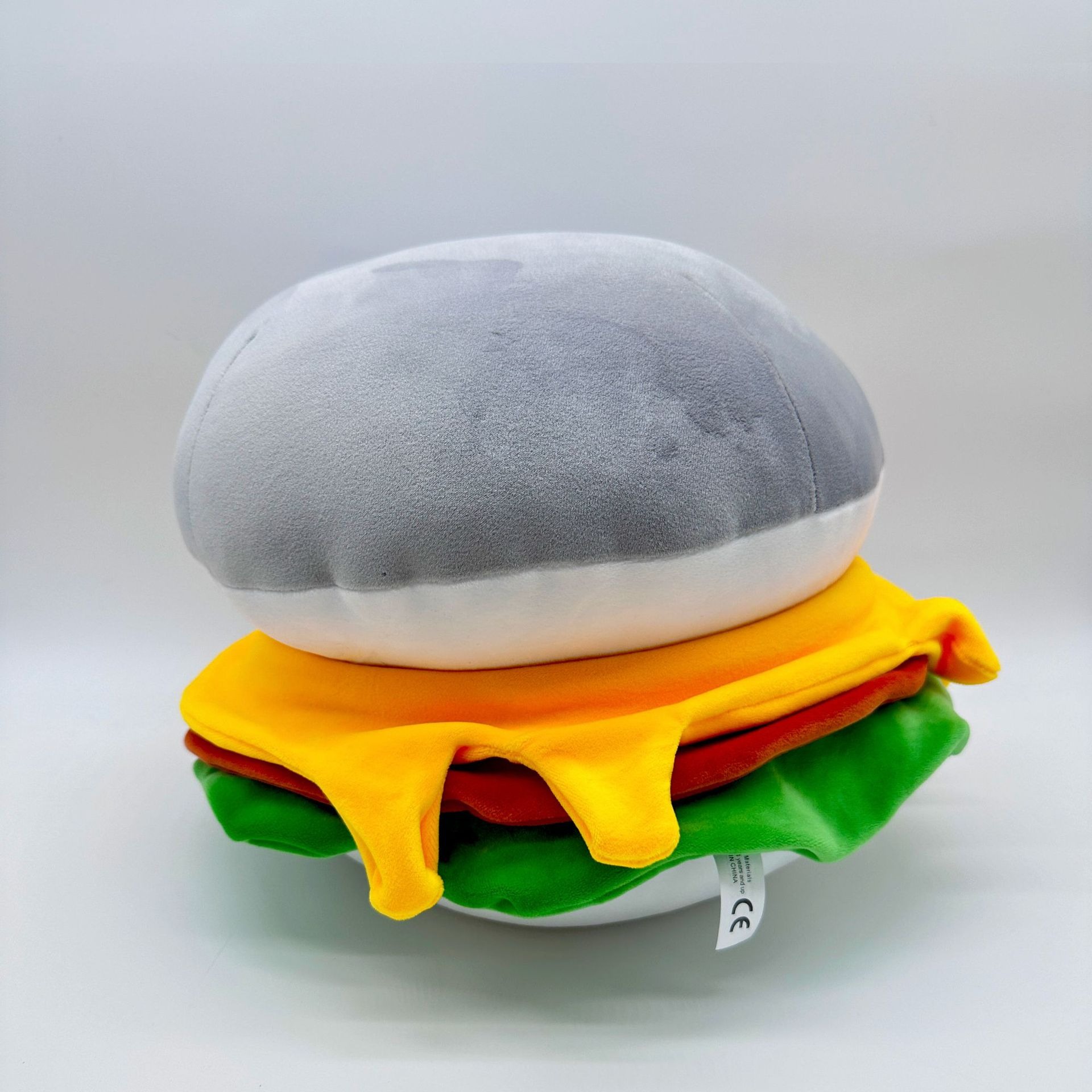 25cm Sacabambaspis Plush Toy Cute Cartoon Style Fish Burger Shark Plushies for Festival Gift Home Decoration 12