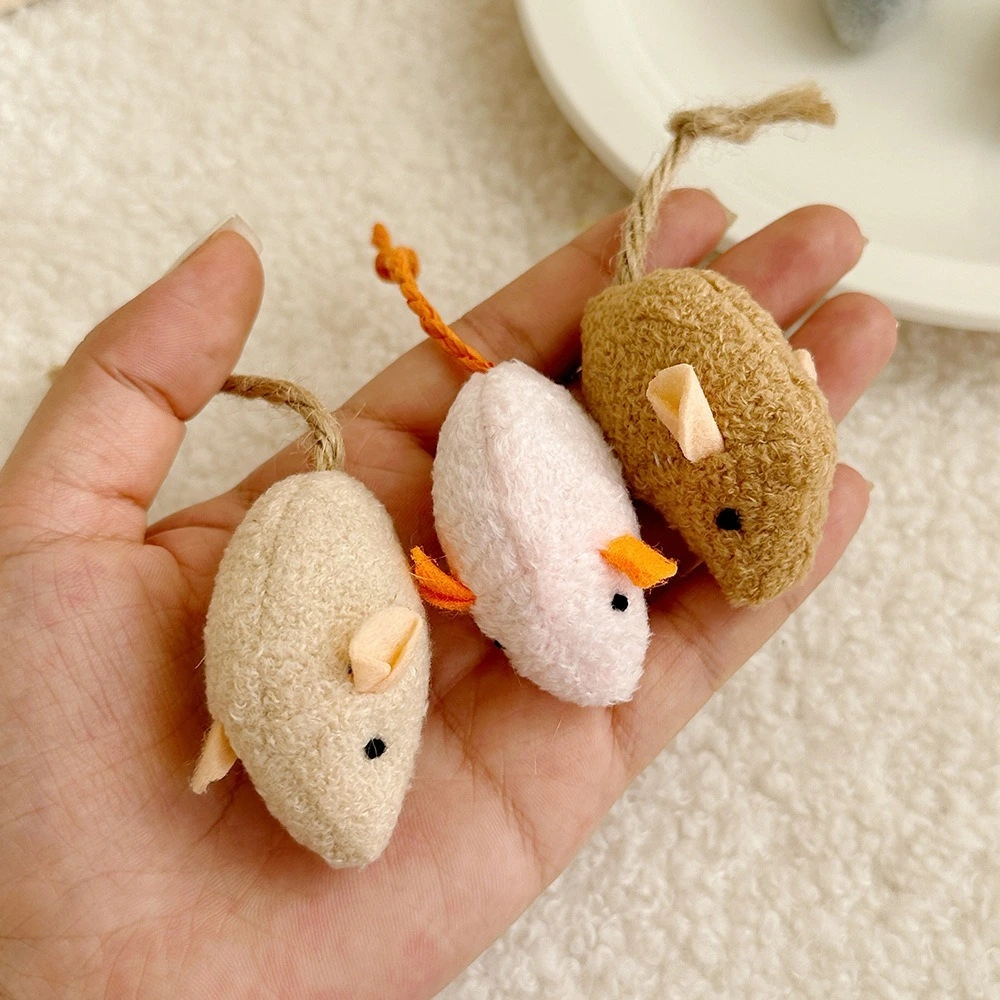 Manufacturer Factory Wholesale 10.5cm Rat Plushie Interactive Toy Funny Soft Plush Mouse Toy with Catnip 1