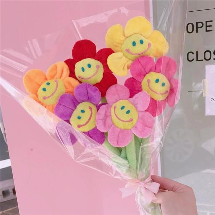 China Factory Supply Artificial Plush Bouquet Smiling Face Sunflower Daisy Flower Toy Homemade Pendant 12