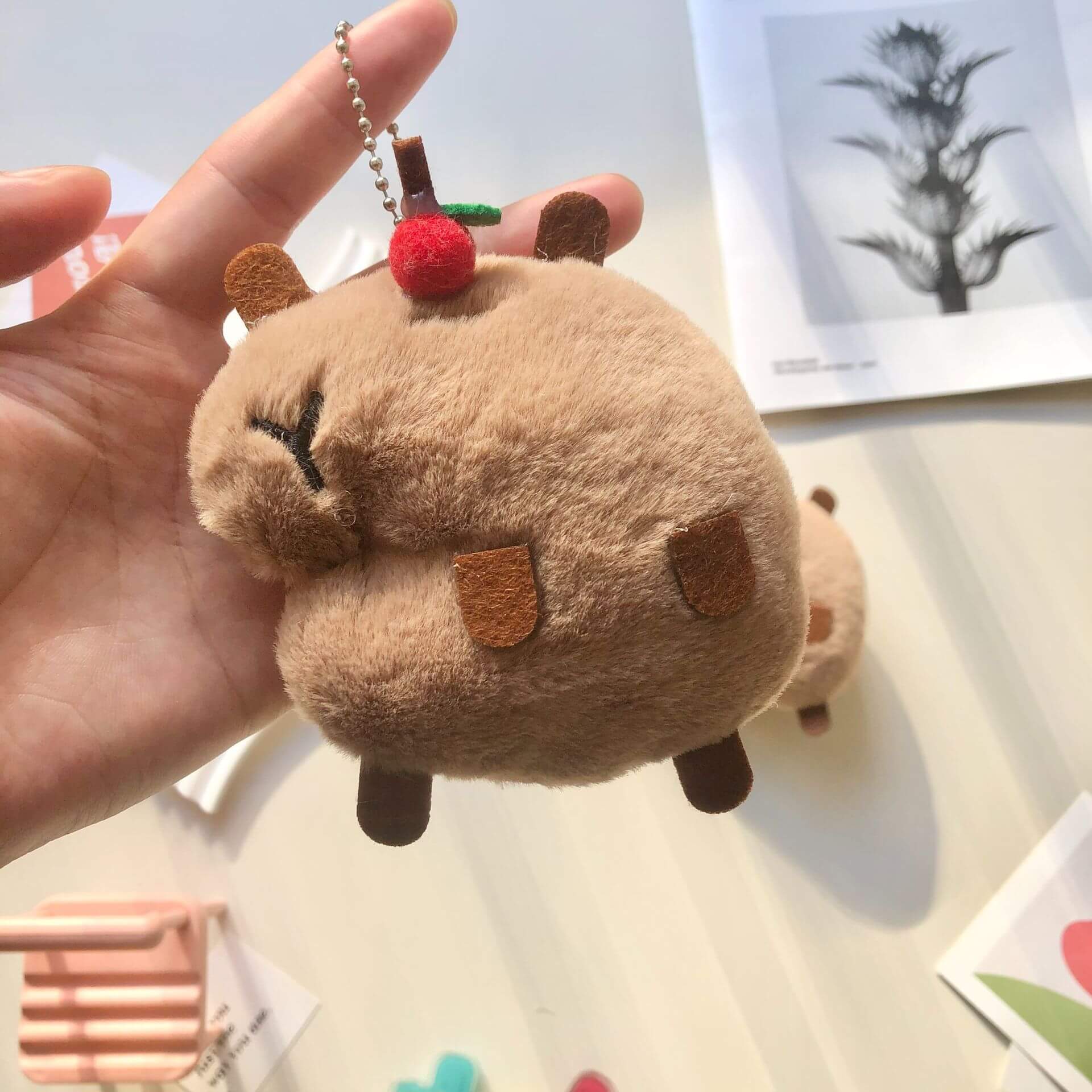 Peluche Capybara 10 cm en gros, jouet en peluche amusant, poupée en peluche qui couine, porte-clés en peluche, accessoires de sac 14