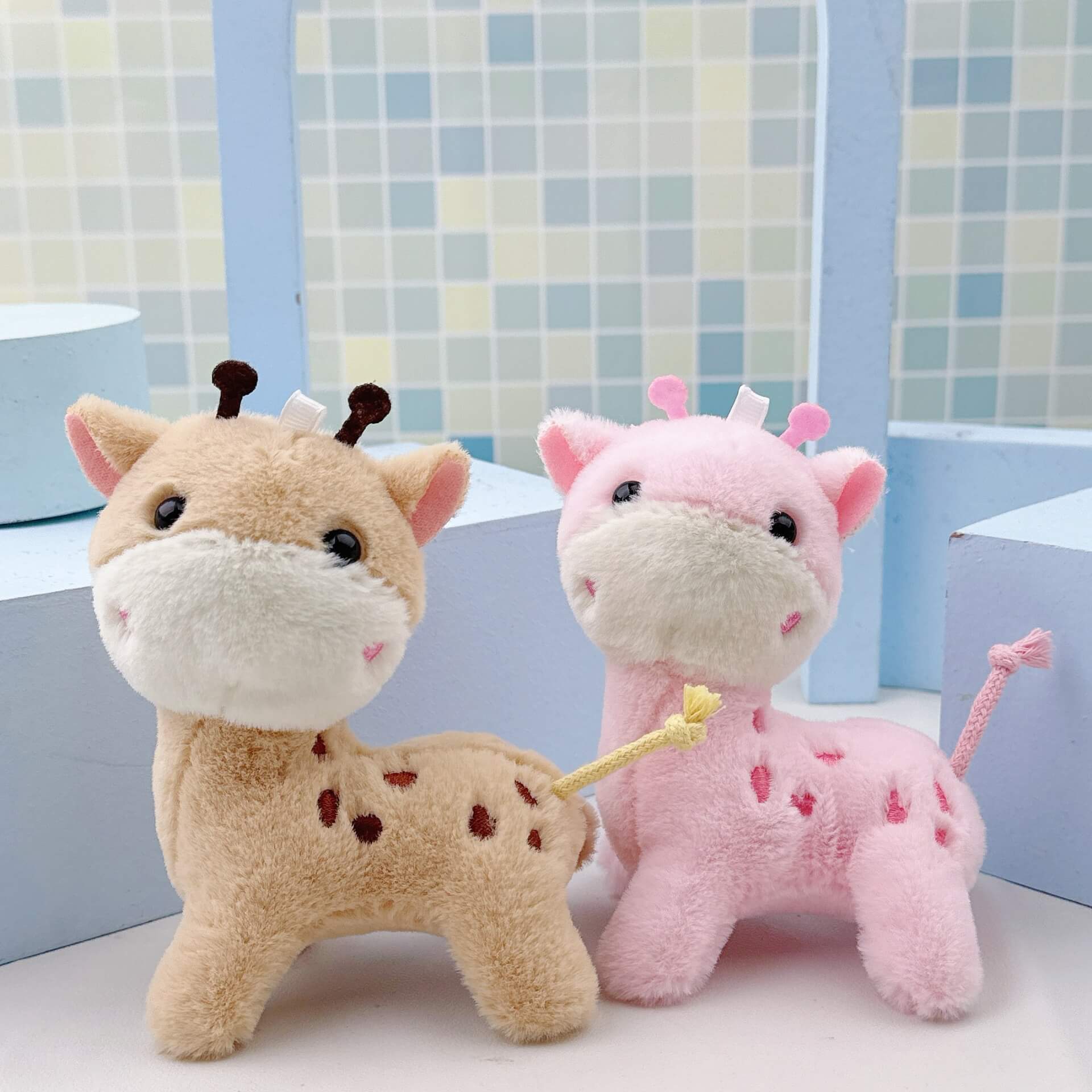 12CM Rainbow Embrace Multi Color Giraffe Plush Toy Keychain  Doll Pendant  Cartoon School Bag Super Soft Pendant 13