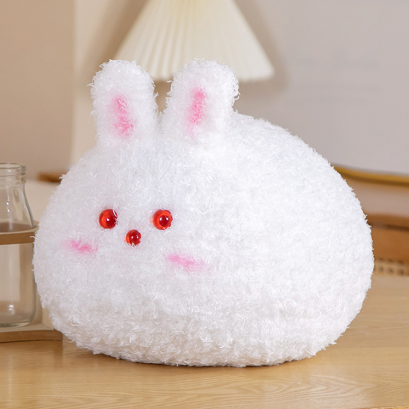 Peluche lapin aux yeux rouges, douce et mignonne, confortable et réconfortante, pour une décoration chaleureuse et douillette. 17