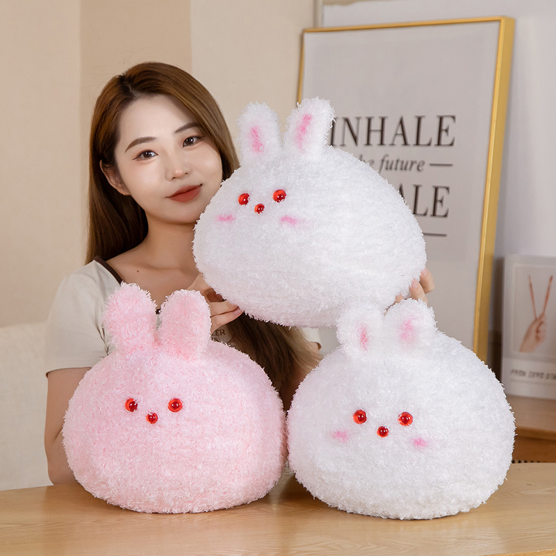 Peluche lapin aux yeux rouges, douce et mignonne, confortable et réconfortante, pour une décoration chaleureuse et douillette. 13
