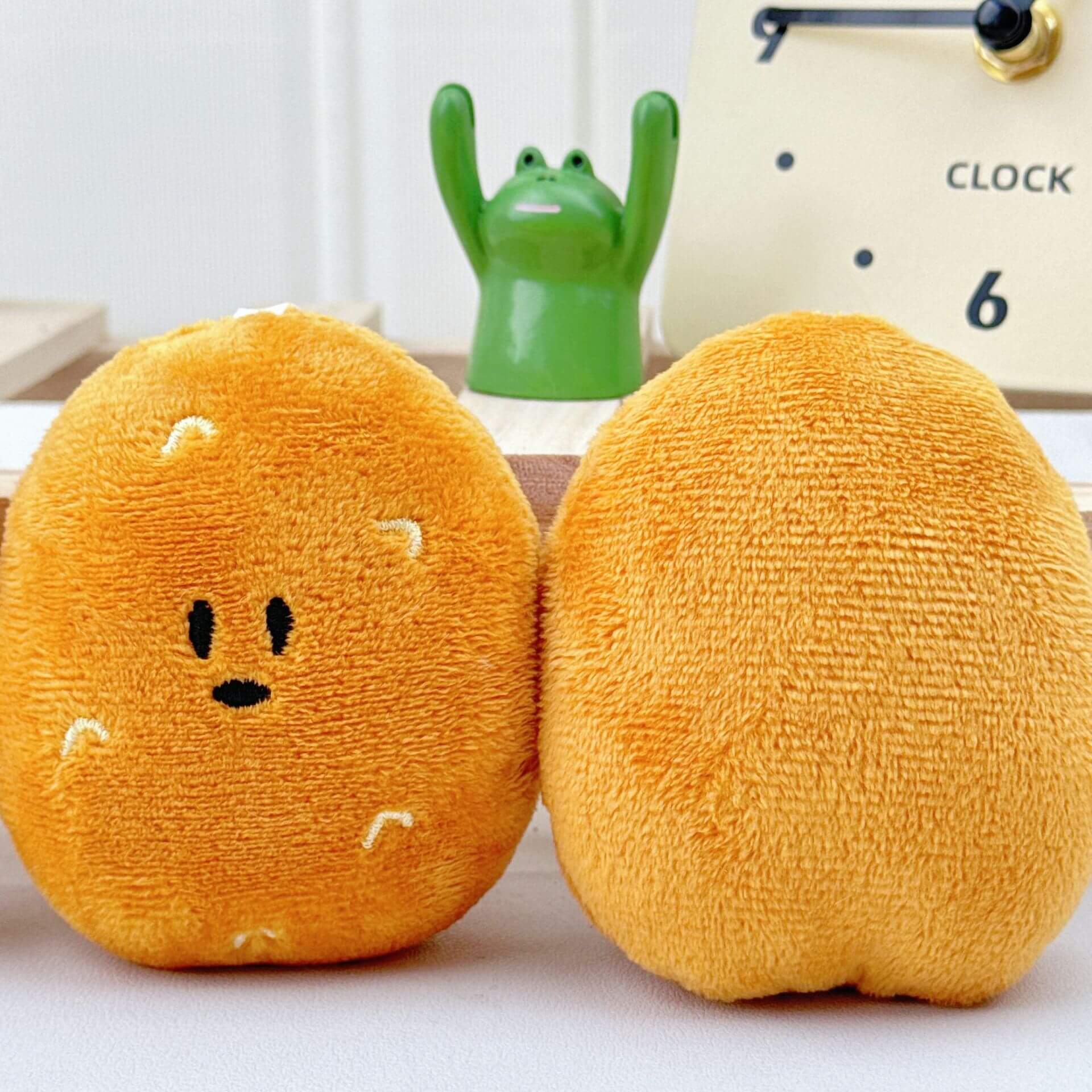 Venta al por mayor de 9 cm de patata de peluche pequeño colgante lindo llavero de peluche kawaii fabricante de peluche fabricación 13