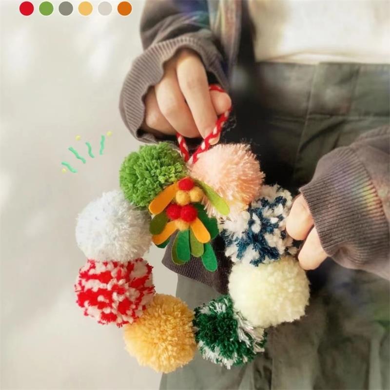 Guirnalda de peluche navideña, material de bricolaje, bola de hilo de peluche, decoración colgante para árbol de Navidad 11