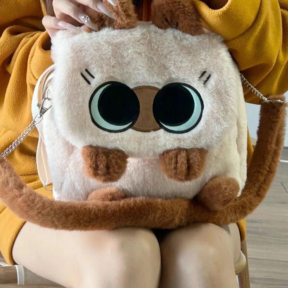 Adorable Siamese Cat Plush Doll Inspired Shoulder Bag for Girls, Offering Spacious Capacity Plush Bag 6