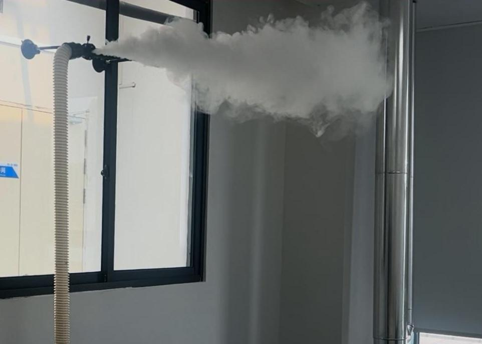 Brumisateur de visualisation des flux d'air en salle blanche OCEAN TWO pour les études de fumée 2