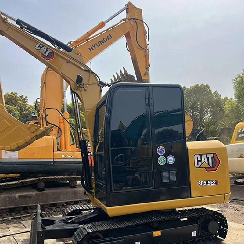 Certified Used CAT 305.5 Mini Excavator With Turbo Engine And High Performance 1