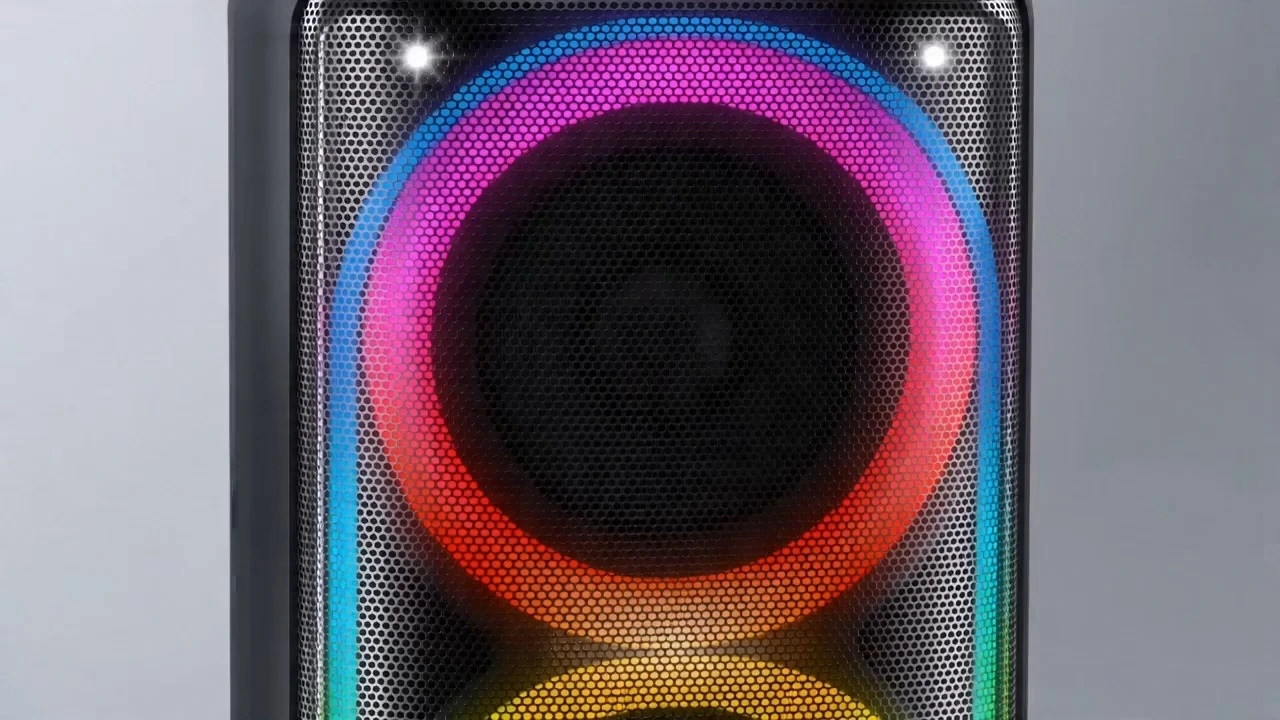 Altavoz Bluetooth portátil de 100 W con tres woofers de 8" y luz LED lineal | Deluxe AV AP-2813X 1