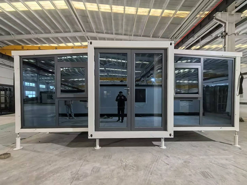 40FT Double-wing Expandable Container House,Outdoor Eco-friendly, Suitable for Vacation Rentals and Home Use 1