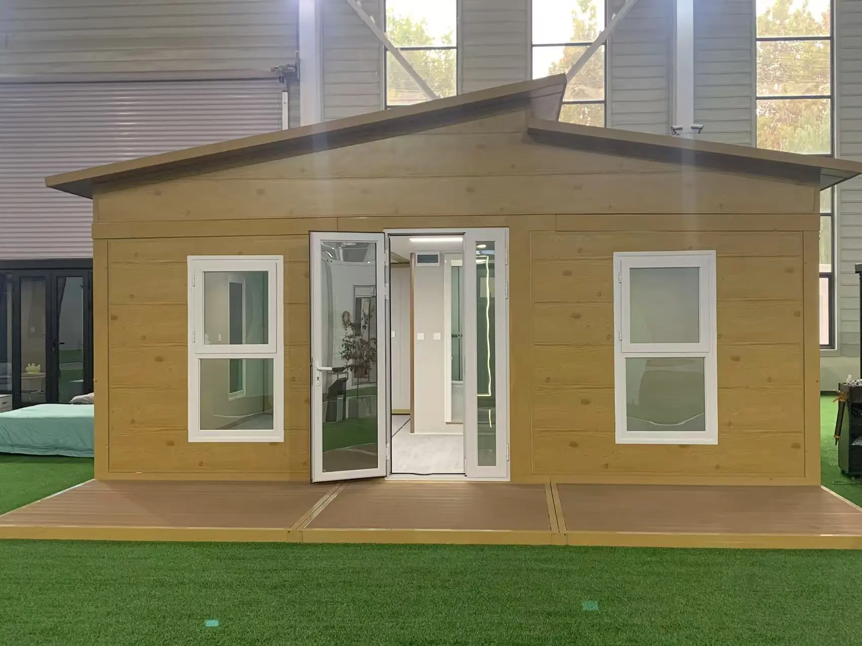 Mobile Prefab Double-Wing Expandable House, Ideal for Leisure Residence & Site Office 1