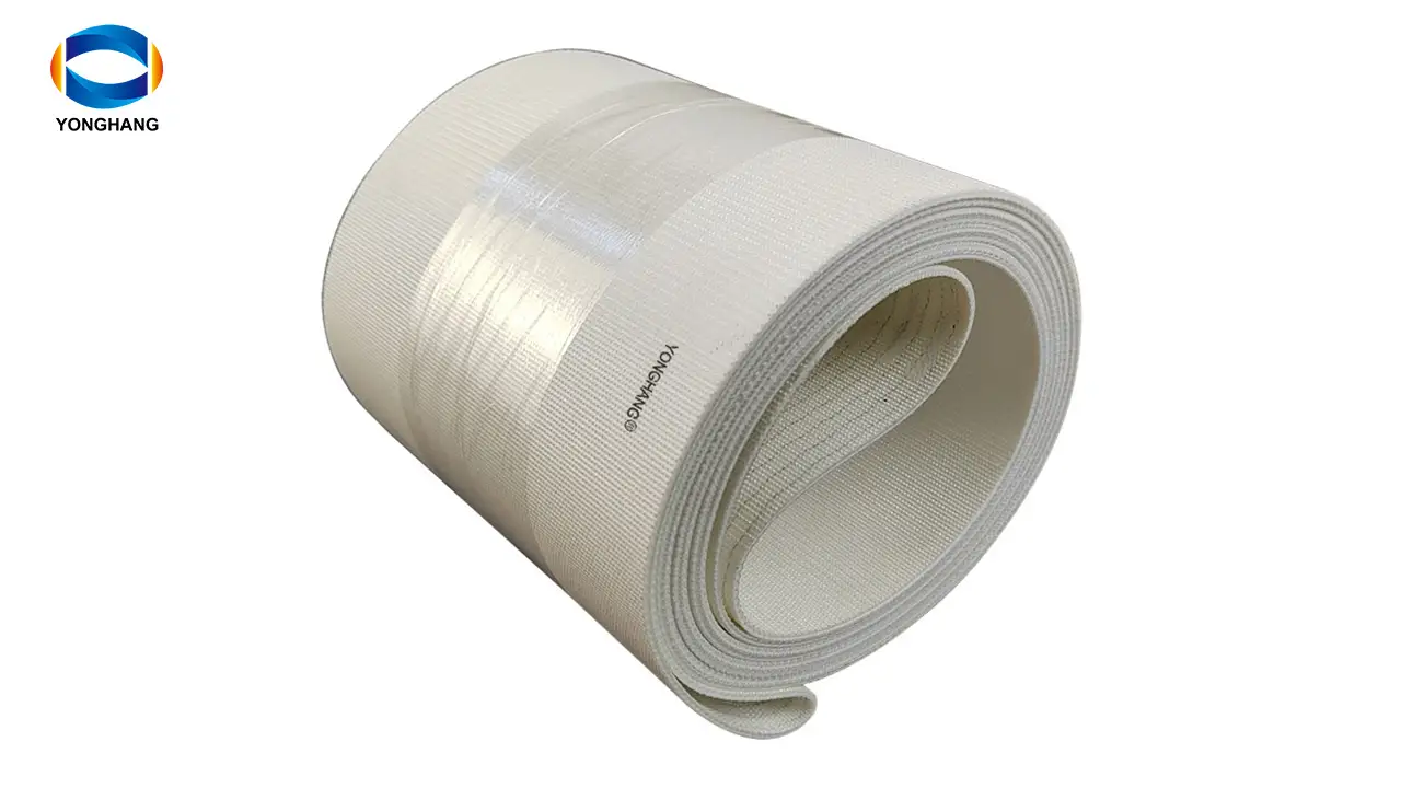 Correias transportadoras de fibra dupla face, brancas, leves e resistentes ao desgaste. 1