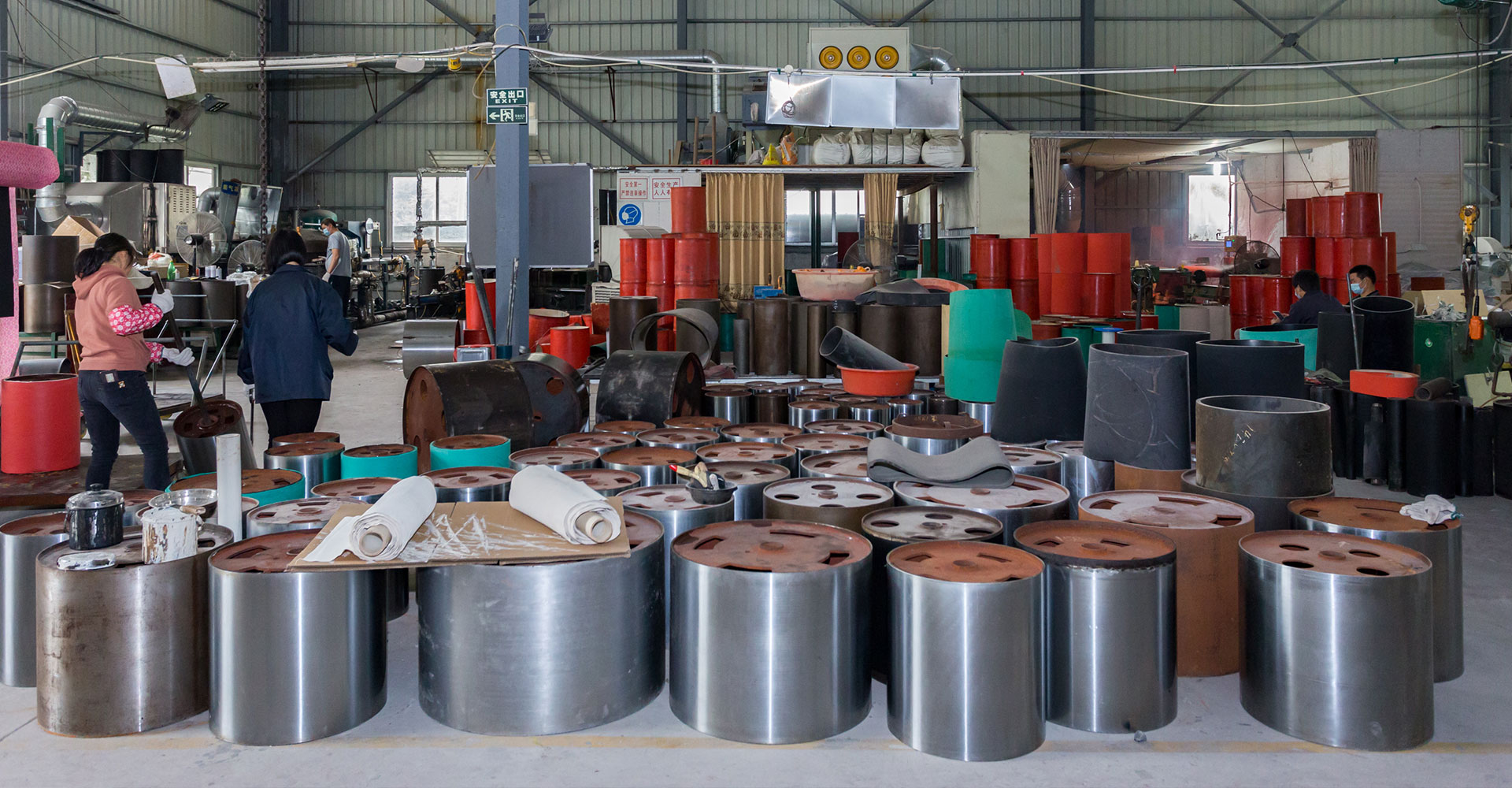 Customized Factory Black Straw Rubber conveyor belt Magic carpet conveyor belt manufacturers From China | Yonghang 9