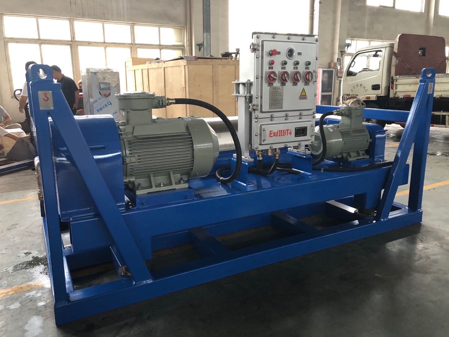 High Quality High Speed Drilling Mud Decanter Centrifuge Wholesale 3