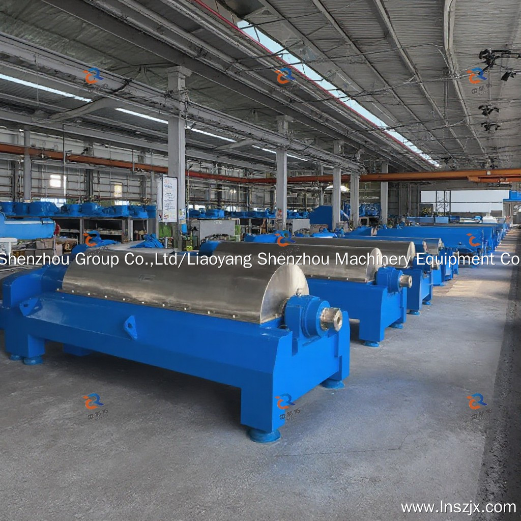 Automatic horizontal oil separator 3 phase decanter centrifuge 7