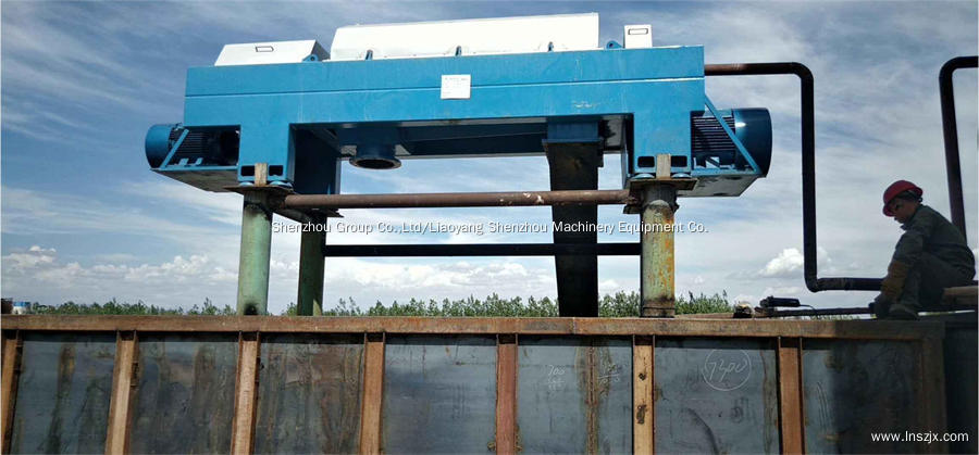 The LWS-650 × 2300 spiral discharge settling centrifuge 4