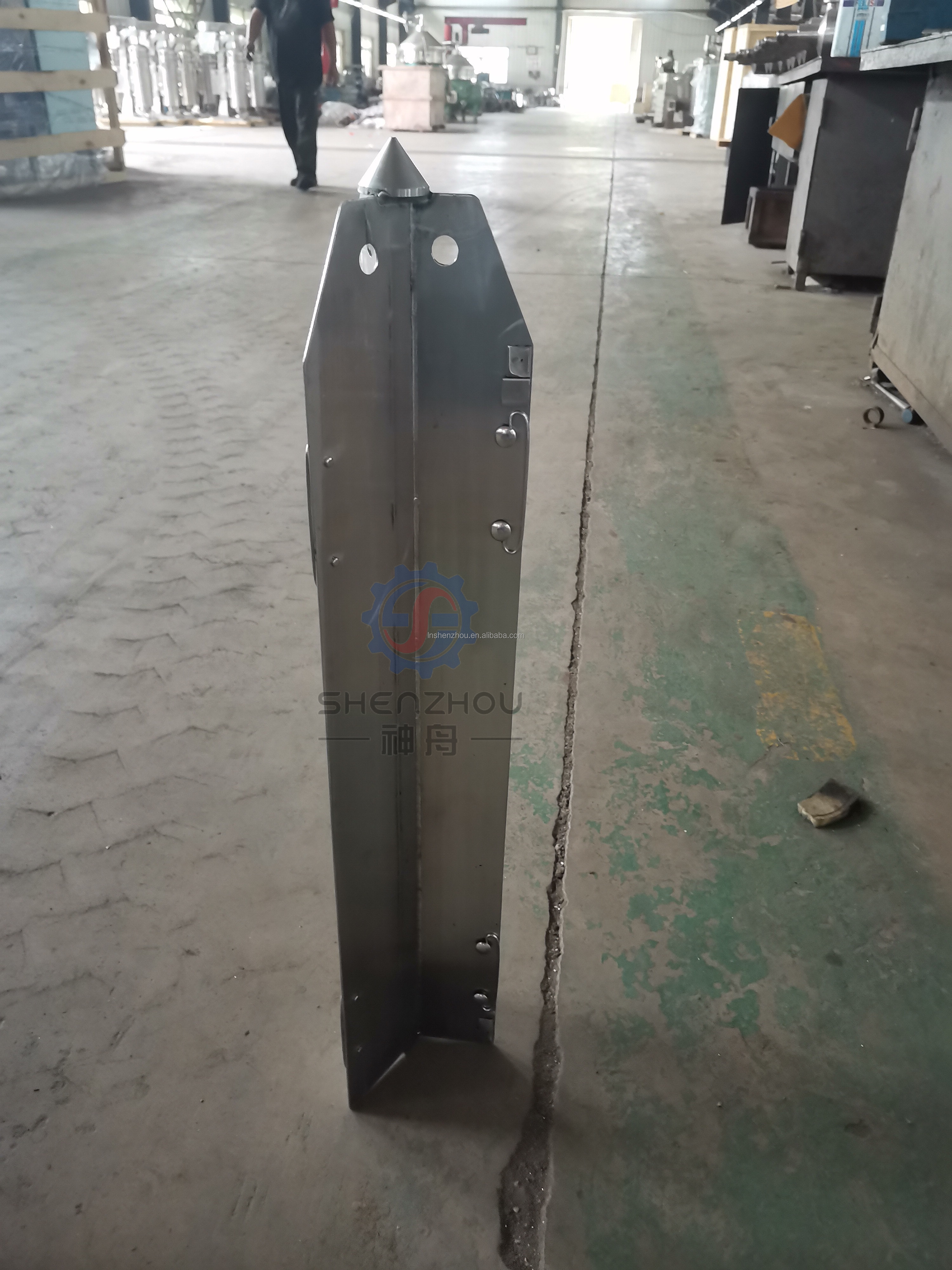 Centrífuga tubular oscilante en las industrias de alimentos, bebidas, química y biotecnológica 8