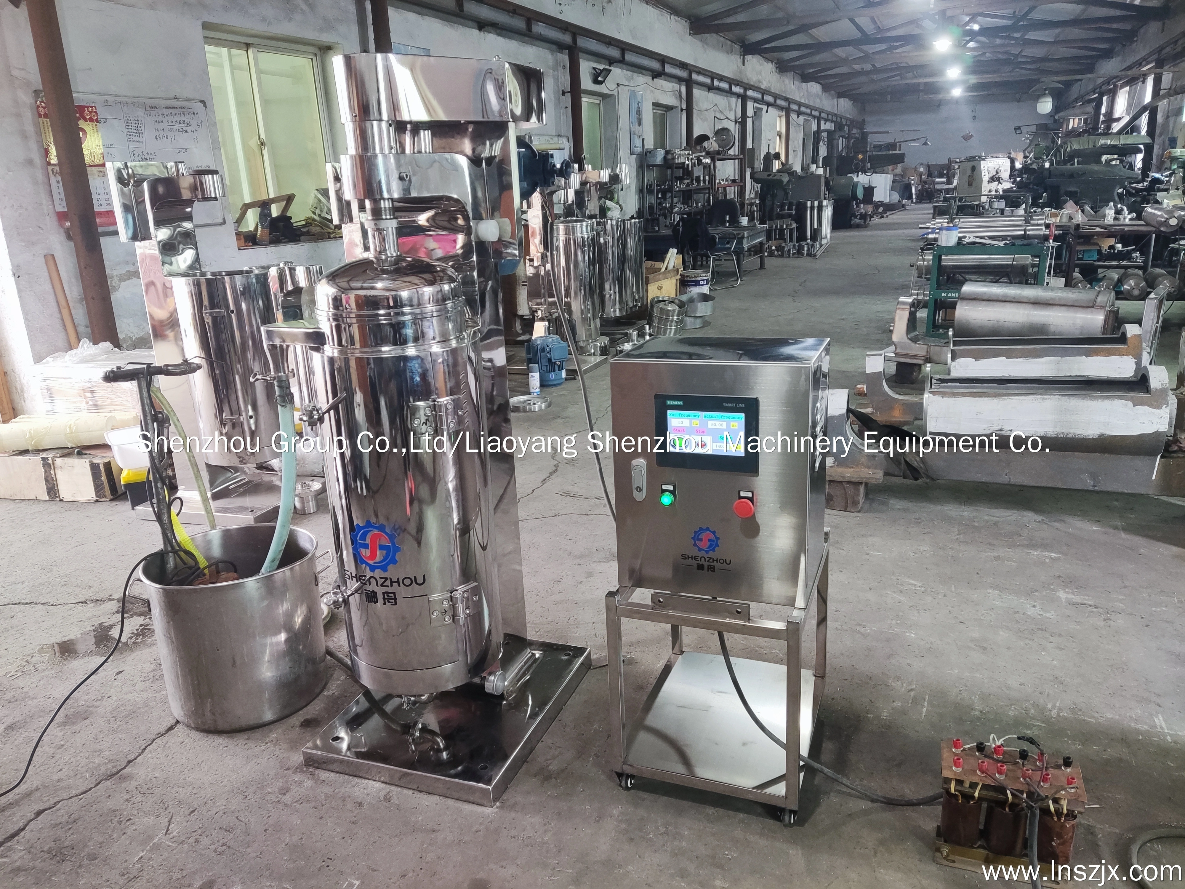 Graphene Extraction Tubular Centrifuge High-Speed Separation Equipment for Industrial Production 1