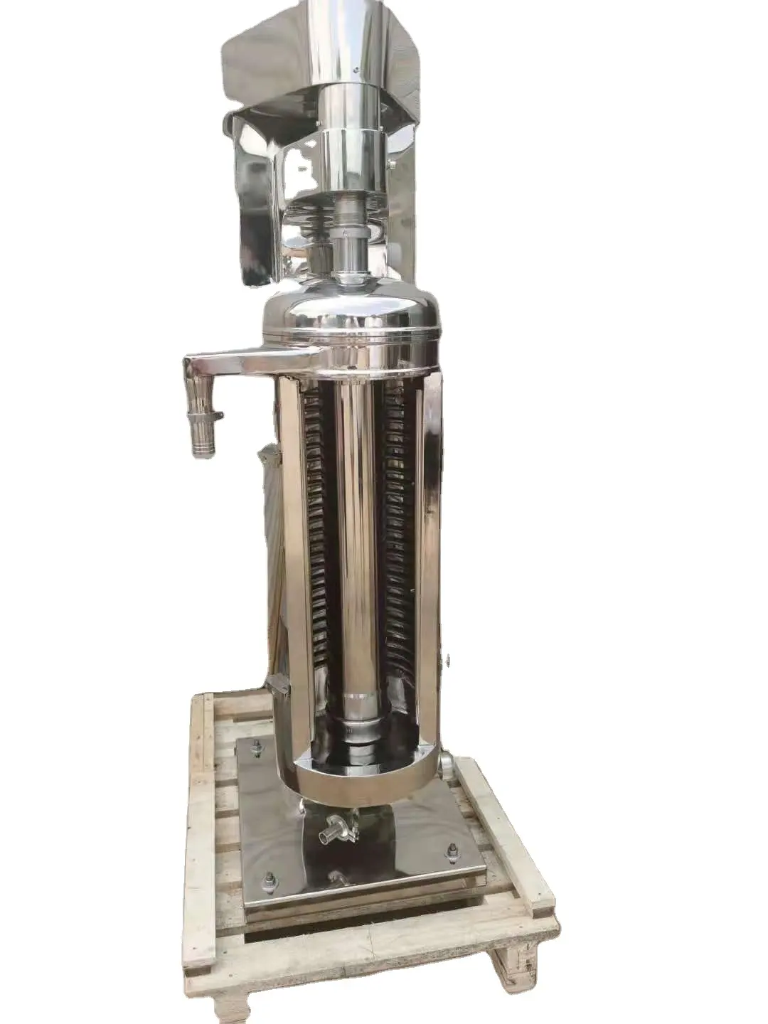 Continuous Tubular Centrifuges for Efficient Manufacturing 4