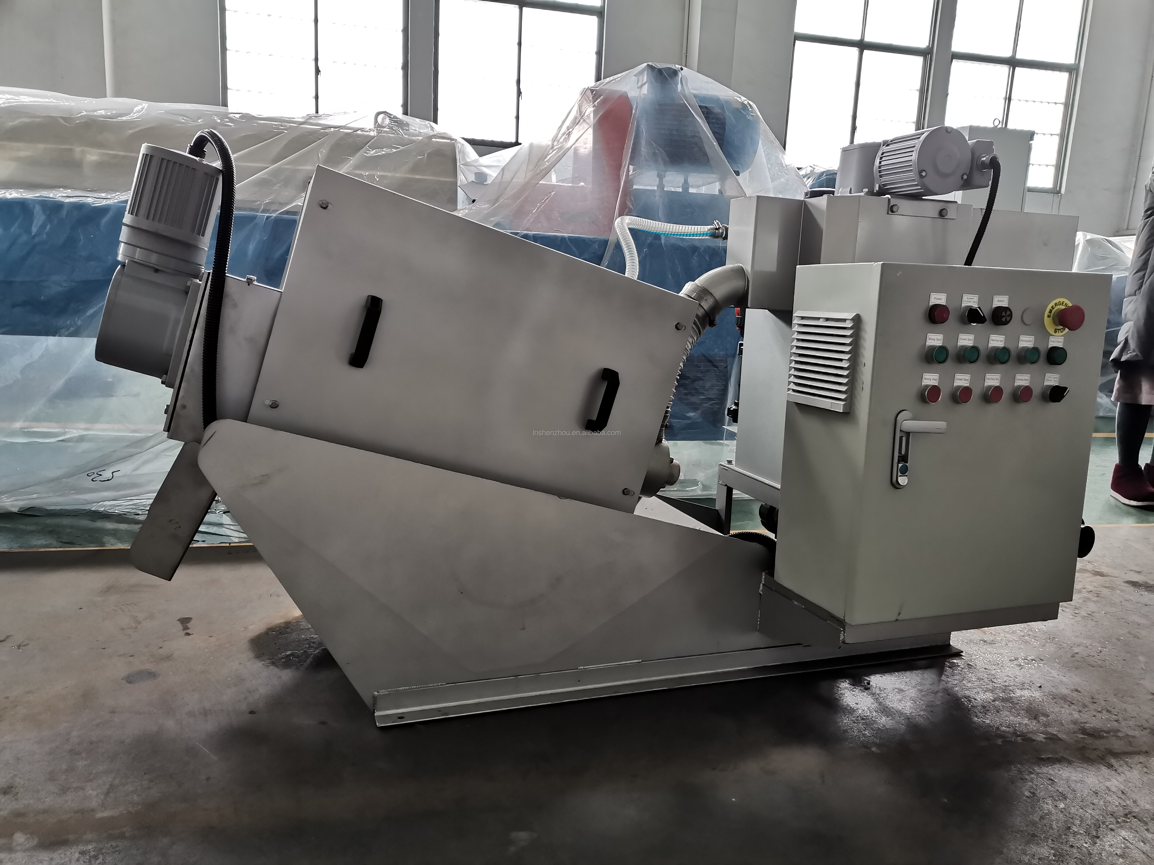 Shenzhou - Customized Volute Screw Press Sludge Dewatering Wastewater Treatment Machine Decanter centrifuge 10