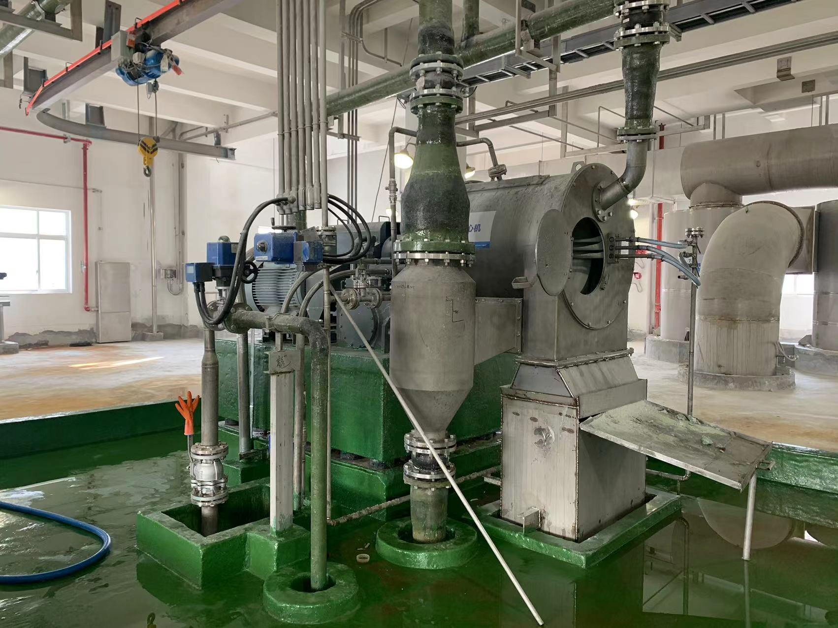 HR series two-stage piston pushing centrifuge for Sodium chloride, potassium chloride, ammonium chloride 10