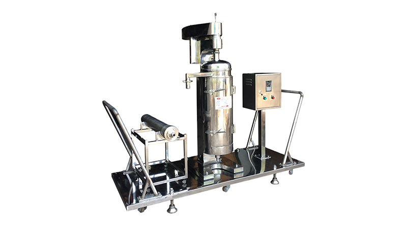 An operation platform for more convenient tubular centrifuge 1