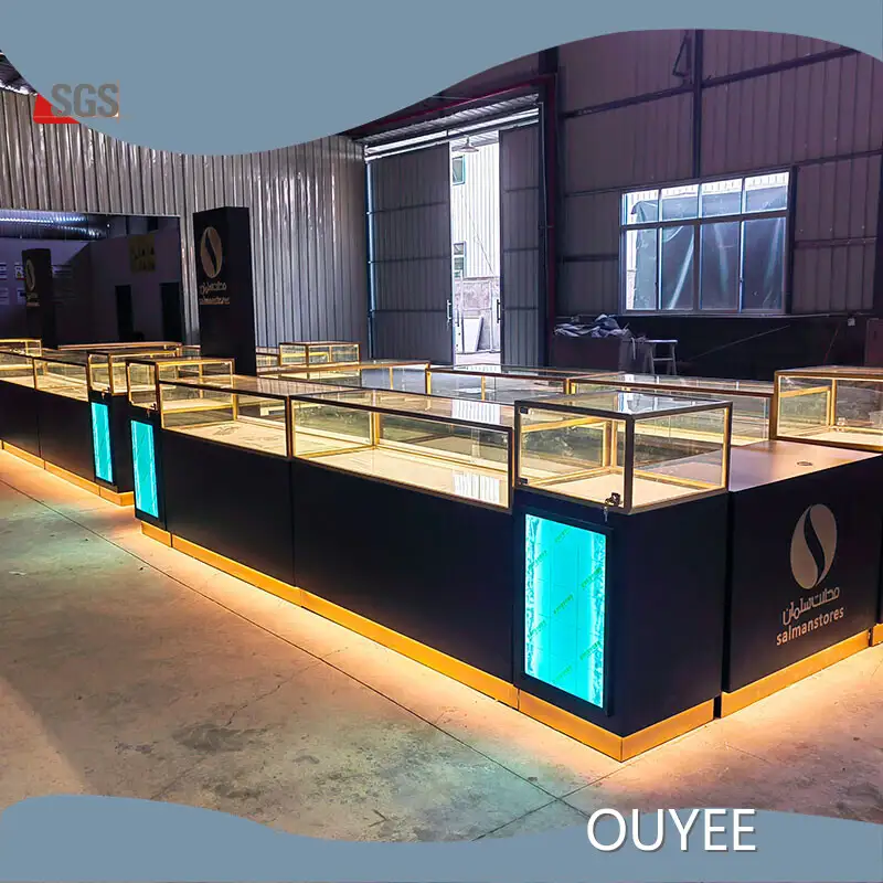 Perfume Mall Kiosk & Cosmetic Counter Display Stands for Retail 1