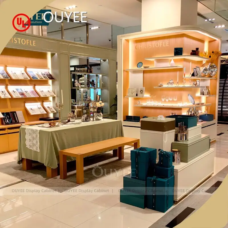 3D Design Service for Retail Kitchenware Stores with LED Display 1