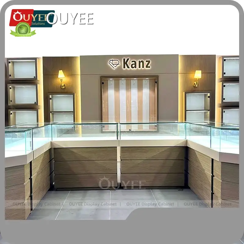 3D Rendering Jewelry Shop Wooden Gold Counter Display Glass Island 1