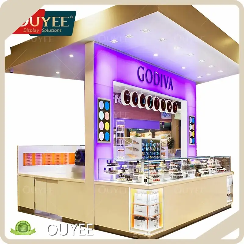 Bespoke Candy Showcase & Confectionery Display Shelf for Stores 1