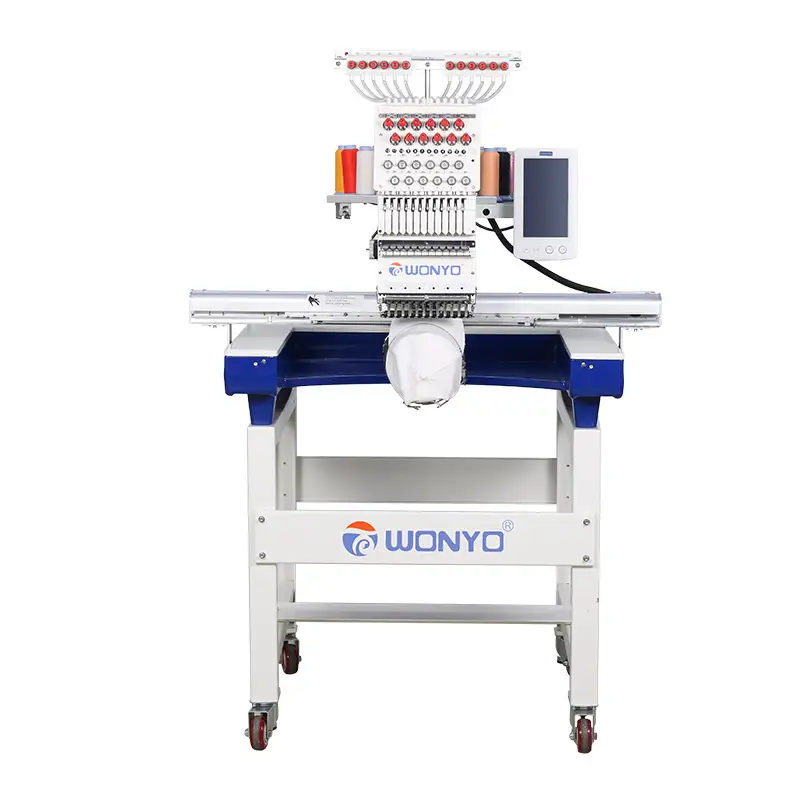ماكينة تطريز كبيرة من WONYO، مساحة تطريز 800 × 500 مم، سرعة 1200 غرزة في الدقيقة، 12 إبرة، موديل WY1201CM 1