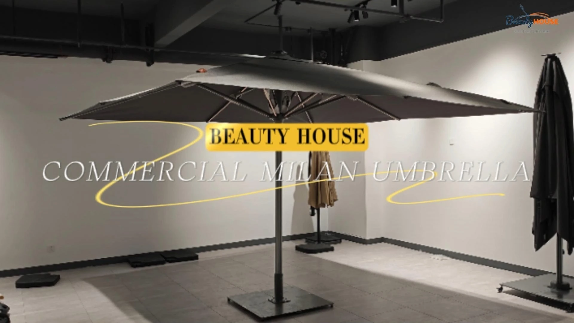 Waterproof Outdoor Patio Garden Umbrella And Stand 1