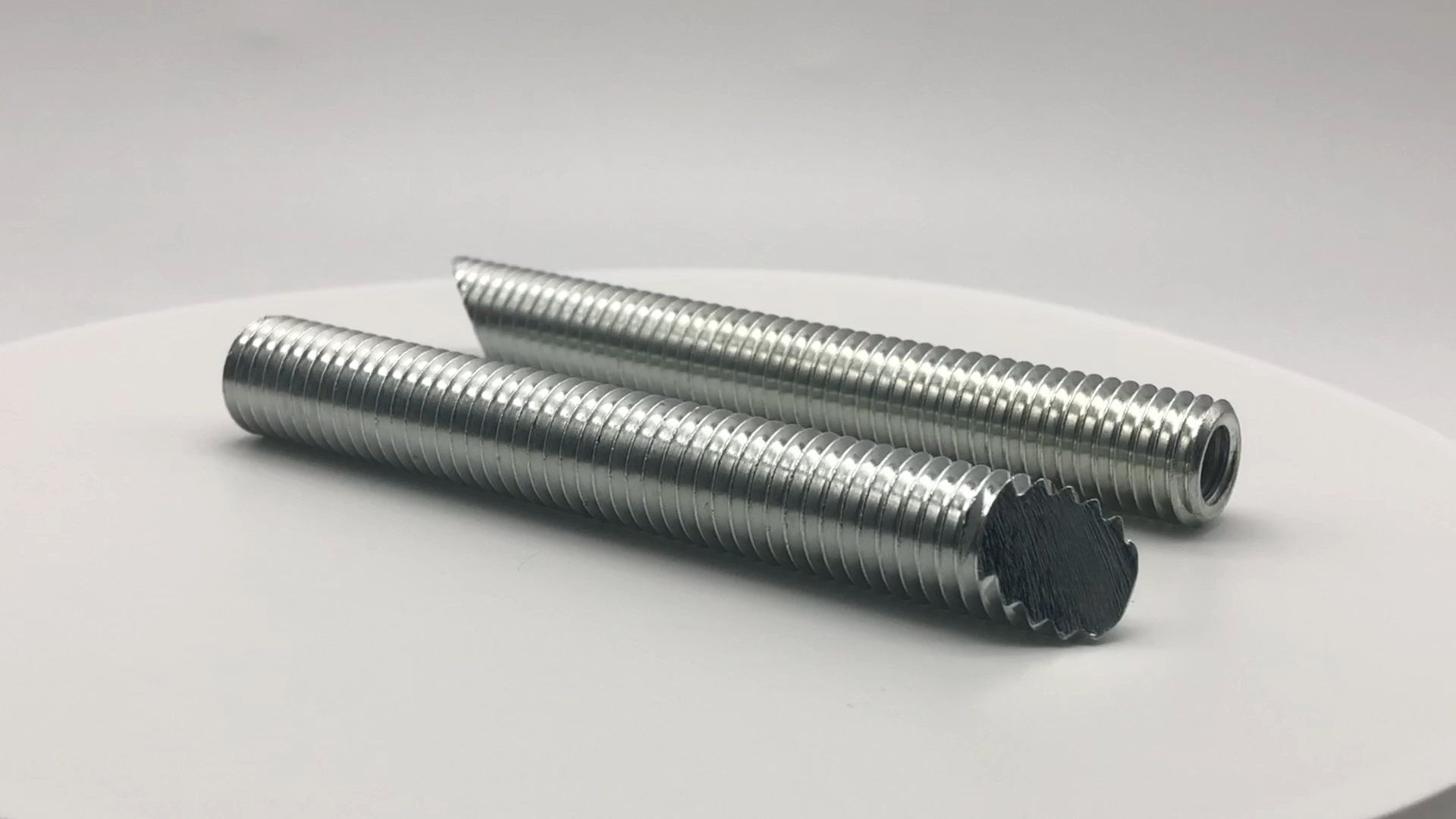Threaded rod stud bolt b7 manufacturer galvanized trapezoidal full thread rod internal stainless steel acme threaded rod 1