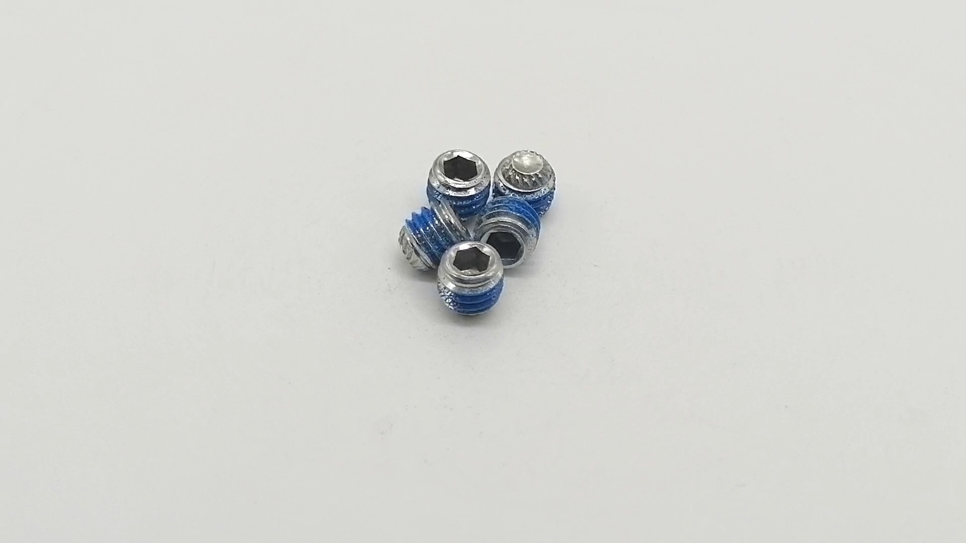 Customized Hex Socket Black Set Screws Cone Point Nylock Locking Thread Screws manufacturers From Chuanghe Fastener 1