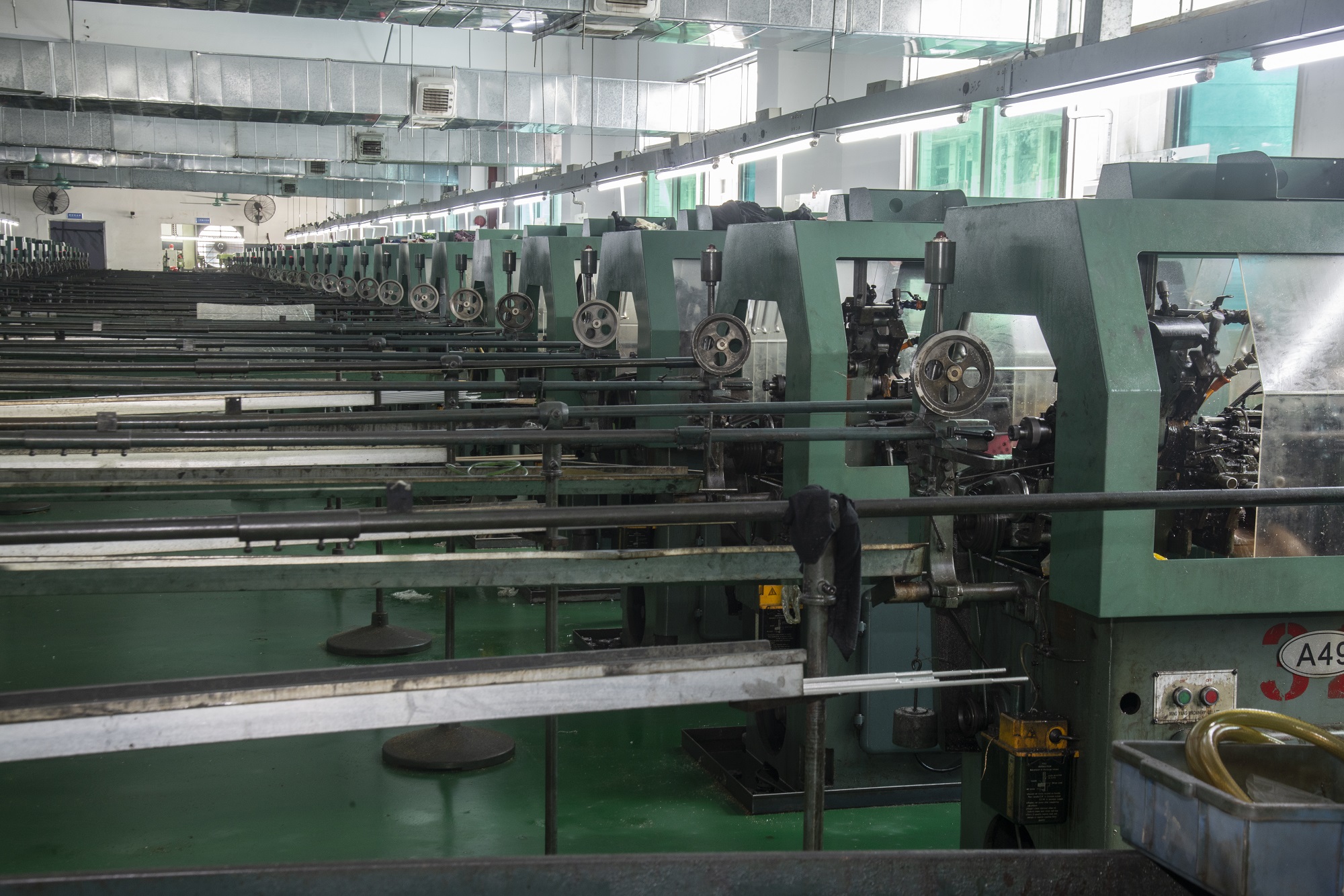 Chuanghe - Lead screw wholesale T5 T6 T8 T10 T12 stainless steel Trapezoidal screw 8mm lead screw 400mm with brass nut ball lead screw 18