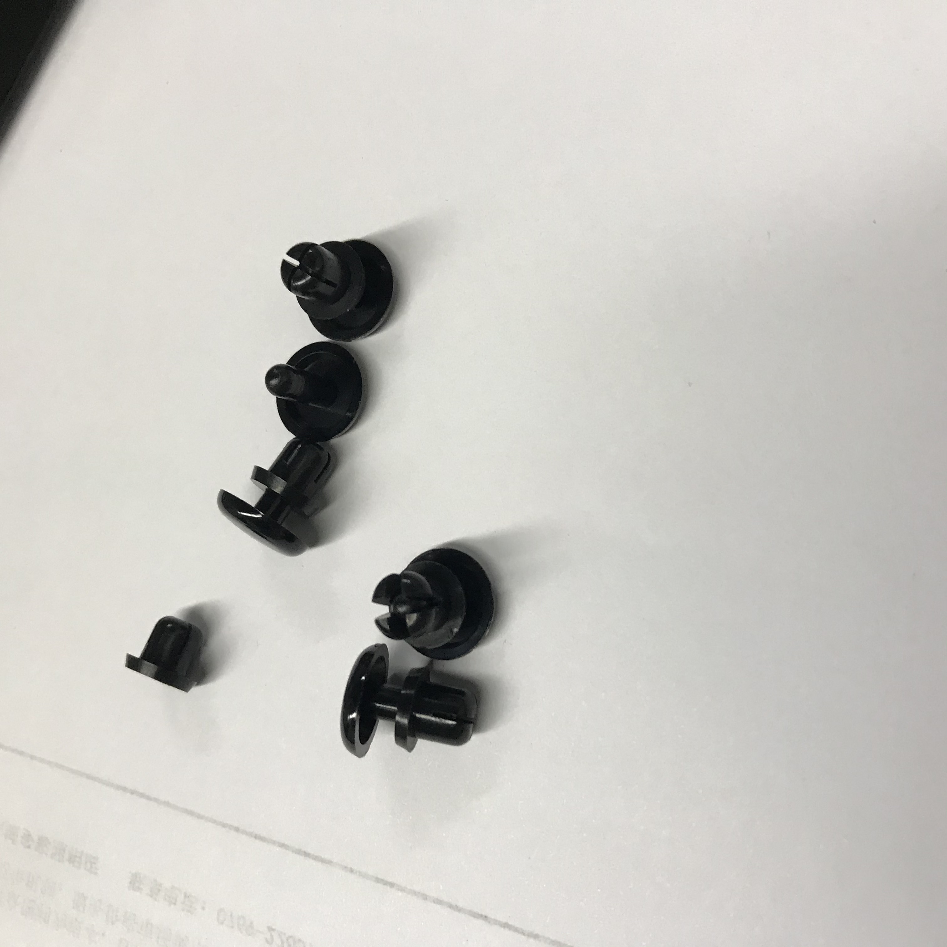 New plastic rivets producer | Chuanghe Fastener 4