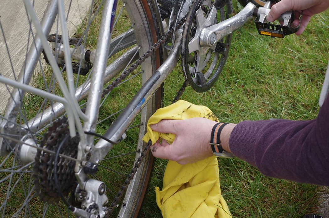 Preventing rust and corrosion on bike fasteners 1