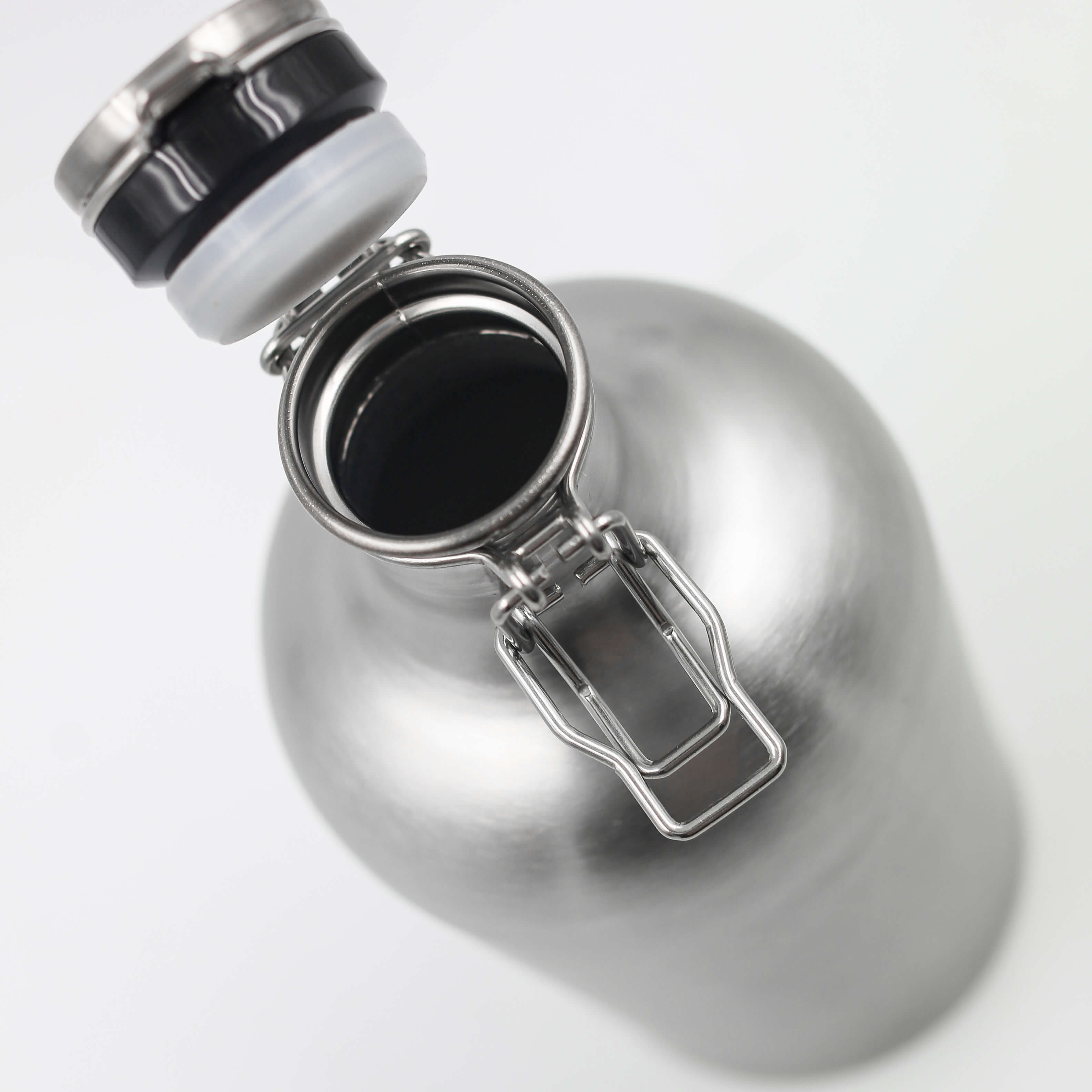 Gourde à bière en acier inoxydable alimentaire AISI 304 avec couvercle basculant, 1 L, 1,5 L et 2 L 4