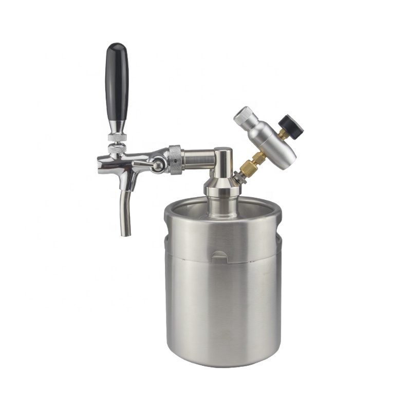 fût de bière miniature isolé en acier inoxydable de 2 litres (64 oz) 6