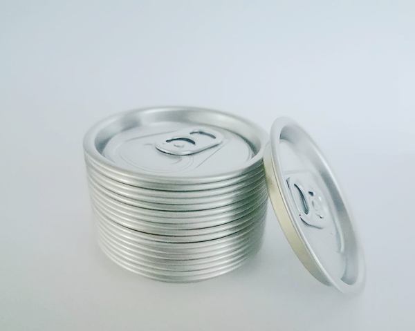 Canettes en aluminium élégantes, vides et personnalisables, de qualité alimentaire, de 330 ml, pour boissons et bières, en gros 4