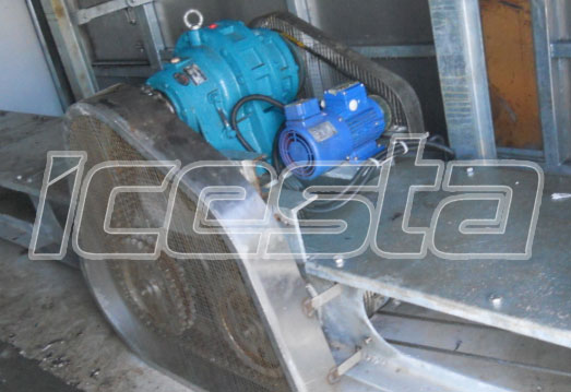 Flake ice system for concrete cooling solution from ICESTA 12