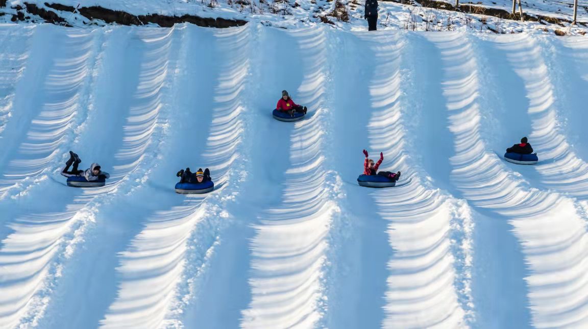 what is Arificial snow ice machine system? 3